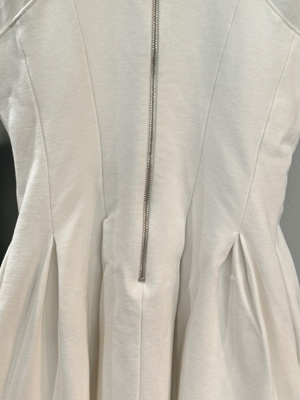 Banana Republic Mesh Ponte Fit & Flare Mini Dress - White Size 2P - Picture 10 of 14